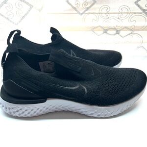 New without Tags Boys 5.5 NIKE Slip On Tennis Shoe Sneaker